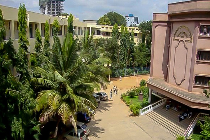 https://cache.careers360.mobi/media/colleges/social-media/media-gallery/20346/2018/12/5/College View of Sri Jagadguru Renukacharya College of Law Bangalore_Campus-View.jpg